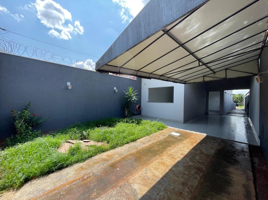 Casa 3 Quartos, com Quintal Casa de Rua com 3 Quarto(s) e 2 banheiro(s) à Venda, 91 por R$ 380.000 n