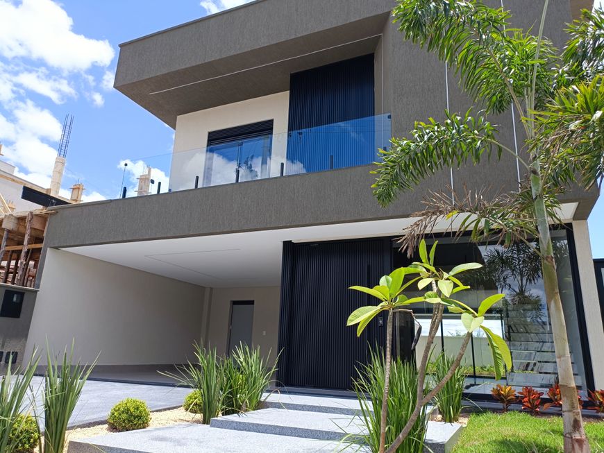 Belo Sobrado 5 Suítes, Parqville Jacarandá !