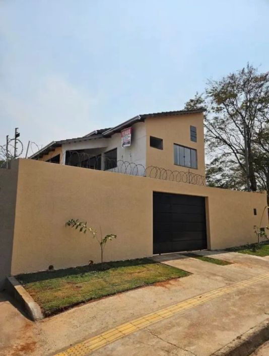 Sobrado para venda - Ap de Goiânia