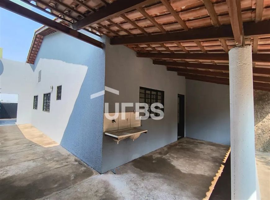 Casa Térrea com 2 quartos - Setor Buriti Sereno