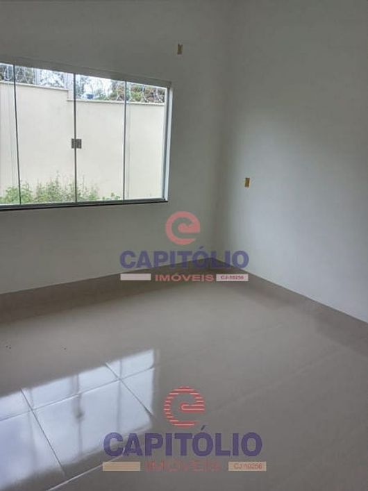 Casa à venda 3 Quartos, 1 Suite, 1 Vaga, 180M², Independência, Aparecida de Goiânia - GO