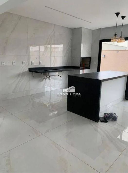 Sobrado com 4 suítes à venda, 312 m² por R$ 1.800.000 - Residencial Parqville Jacarandá - Aparecida