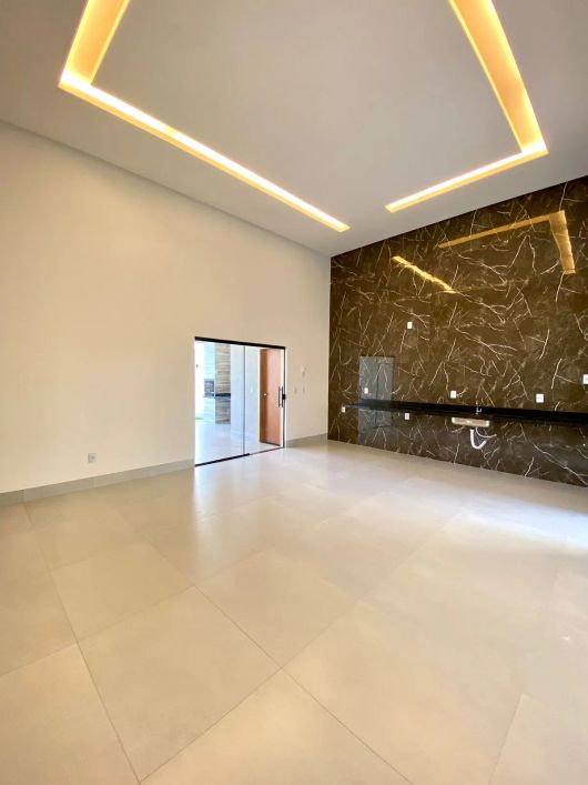 Linda casa Térrea