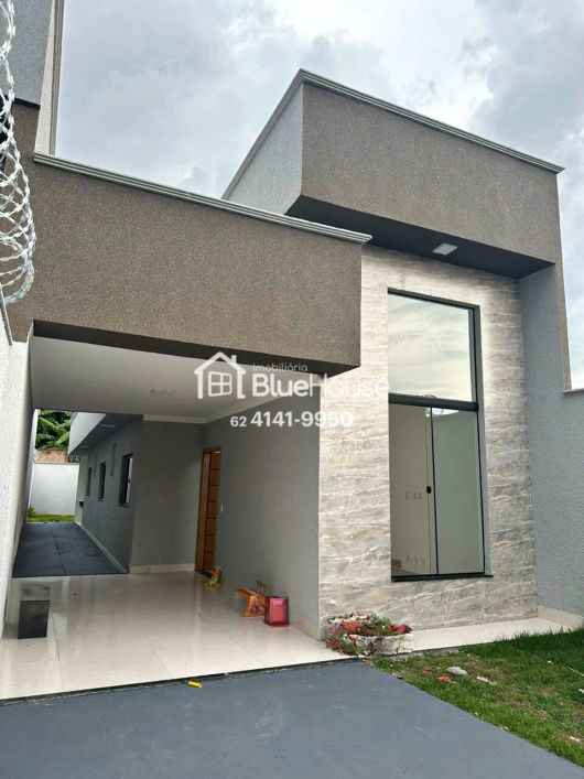 Casa de 3 Quartos sendo 1 suíte em acabamento Premium no Setor Vera Cruz.