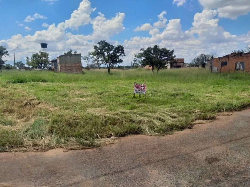 Lote de esquina no Goiânia Park Sul na região do Fórum de Aparecida.