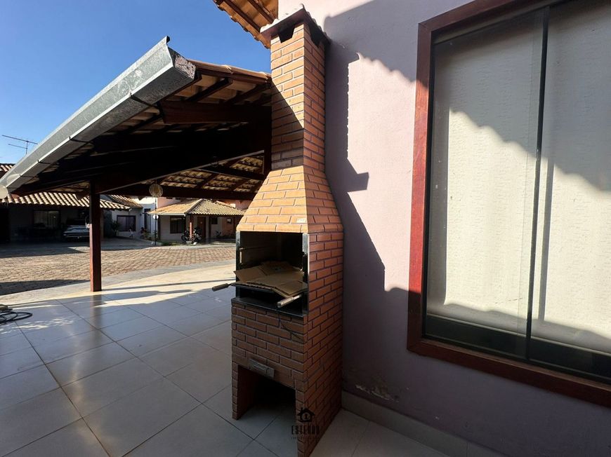 Casa térrea em condominio a 10 minutos do Flamboyant, ao lado do Pq das Laranjeiras