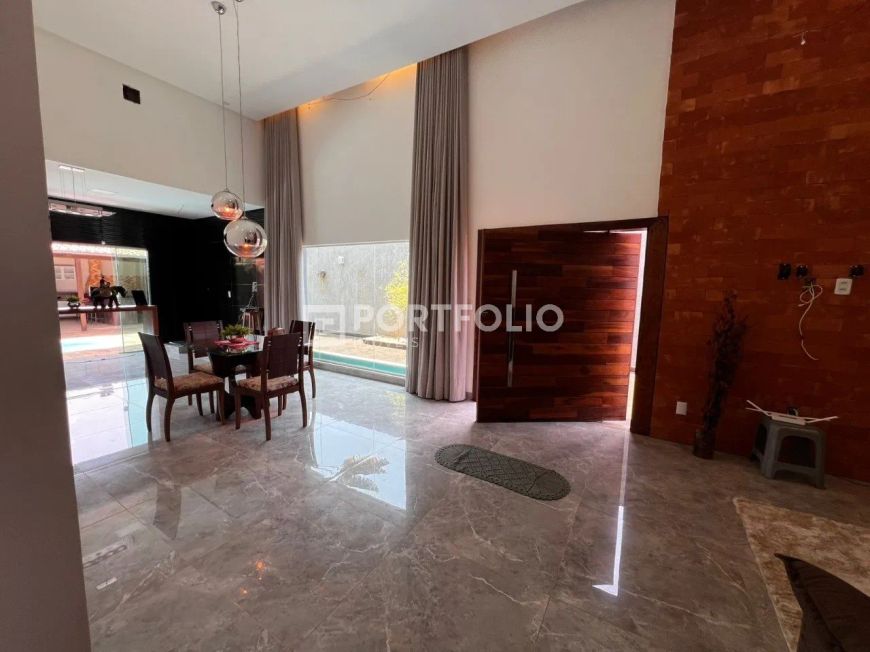 Casa térrea de 02 quartos à venda, 188 m² por R$ 549.000 - Parque Floresta - Aparecida de Goiânia/GO