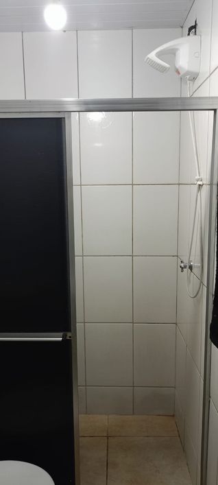 VENDO CASA 3 SUÍTES COM PISCINA. Casa de Rua com 3 Quarto(s) e 2 banheiro(s) à Venda, 180 por R$ 450