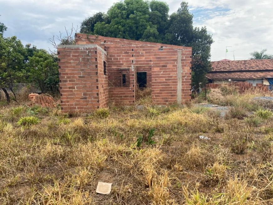 Lote Bairro Itapuã Aparecida de Goiânia 468m²