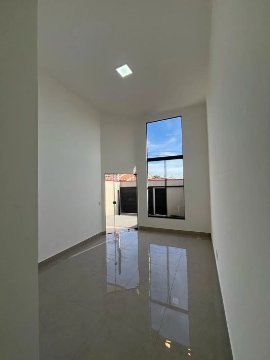 LINDA CASA 3 QUARTOS SUITE PERTO SUP.GARCIA BAIRRO INDEPENDENCIA
