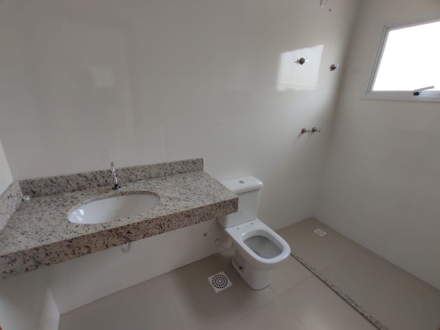 Sobrado Em Condominio Fechado 3 Suites Perto Da Avenida Rio Verde