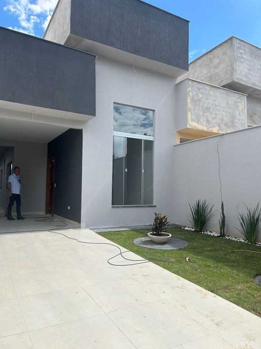 Casa padrão à Venda, Setor dos Bandeirantes, Aparecida de Goiânia, GO