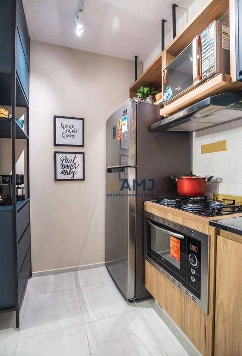 Apartamento à venda com dois quartos sendo uma suíte em Aparecida de Goiânia