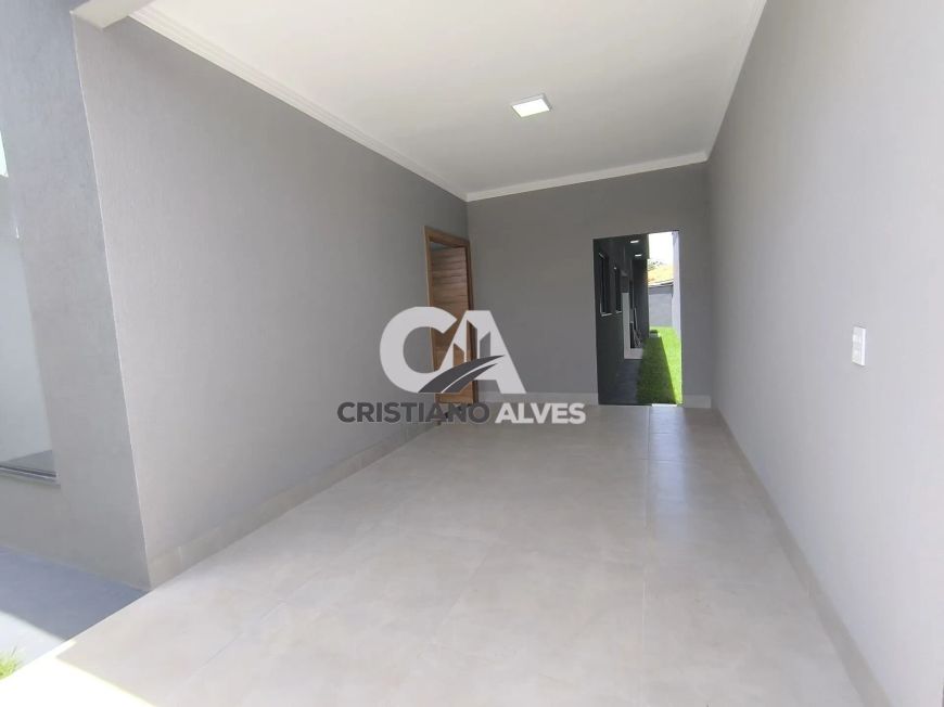 Casa à venda moderna Setor jardim Mont Serrat, acesso rápido próximo supermercado, loja de conveniên