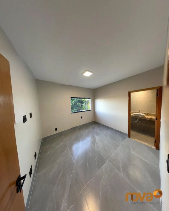 Sobrado 3 quartos 1 suíte no Residencial Garavelo