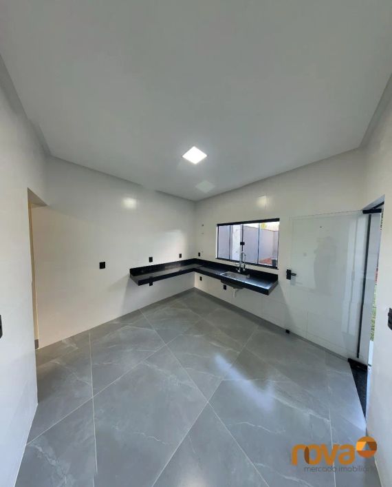 Sobrado 3 quartos 1 suíte no Residencial Garavelo
