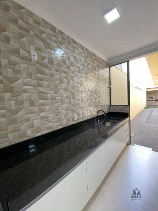 Casa com 3 dormitórios à venda, 117 m² por R$ 430.000 - Parque Veiga Jardim - Aparecida de Goiânia/G