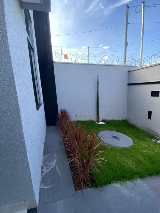 Casa 3 Quartos Setor Pontal Sul Acrescimo Proximo Colegio Militar Aparecida Goiania