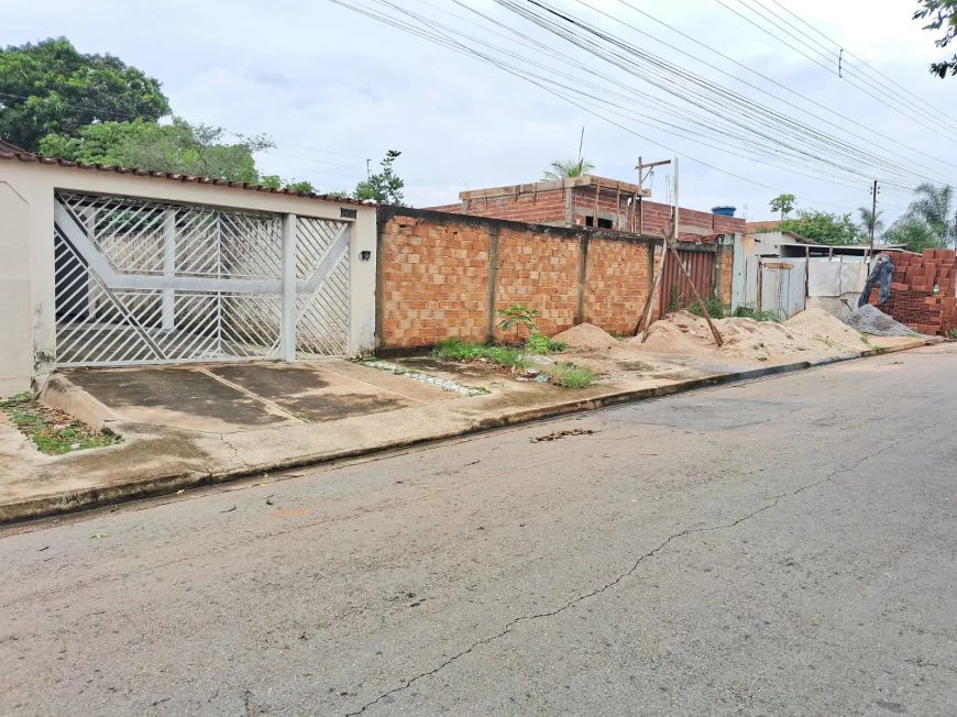 OTIMA OPORTUNIDADE NO BAIRRO CIDADE VERA CRUZ.