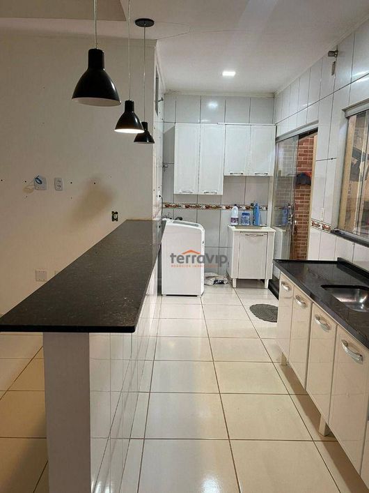 Casa com Barracão - Jardim Olímpico