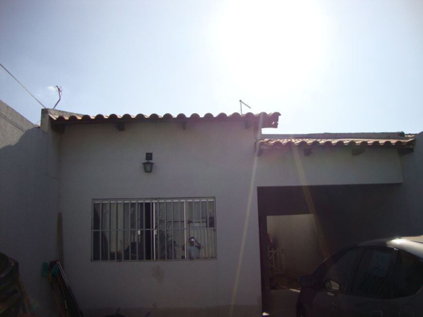 Casa para venda com 90 metros quadrados com 3 quartos