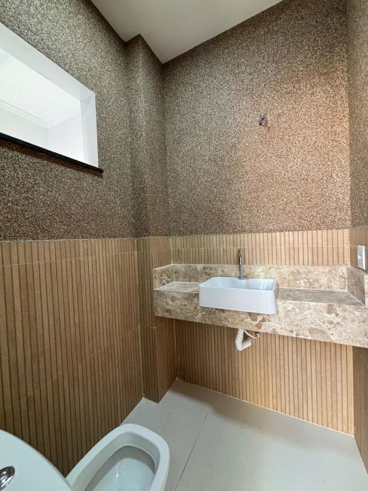 VENDO LINDA CASA 3 Qts VILLAGE GARAVELO