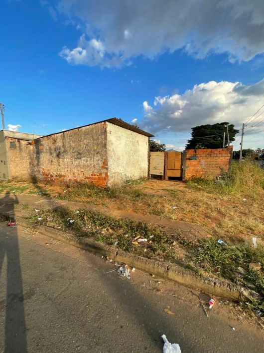 Lote no Bairro Cardoso muito bem localizado Extra - Esquina 436 m²