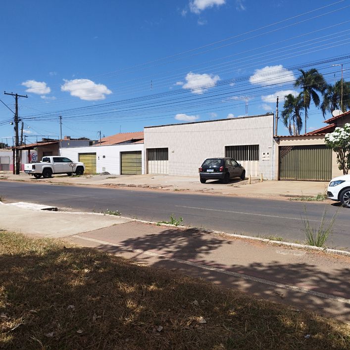 Uma casa 85M2, e um barracão venda Avenida das nações, Aparecida de Goiânia