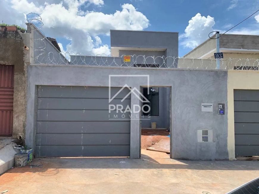 Casa à venda com 3 quartos, Papillon Park - Complemento, Aparecida de Goiânia, Goiás