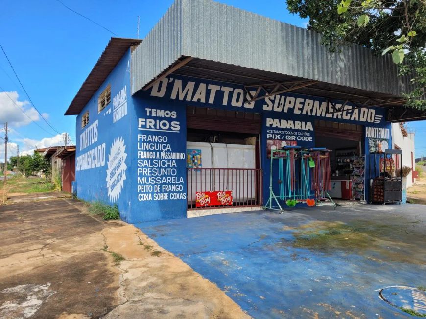 Casa de 3 Quartos e com sala comercial