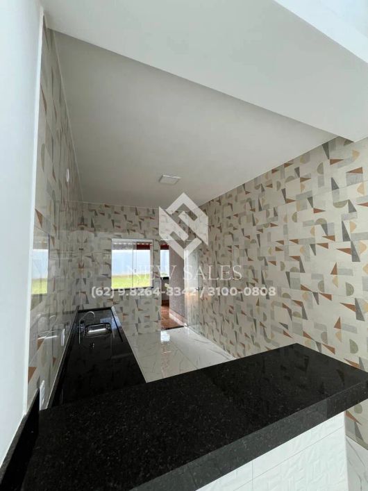 Casa com 3 Quartos sendo 1 Suíte - Área Gourmet com Lavabo
