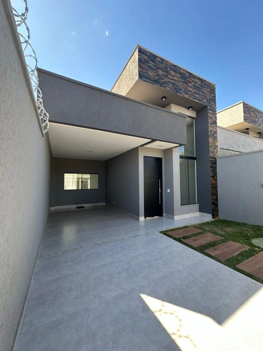 CASA A VENDA 3 QUARTOS BAIRRO CARDOSO