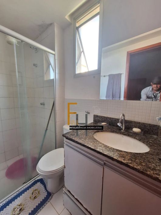 APARTAMENTO NO CONDOMINIO FLORA PARK 1 I 3 QUARTOS I 1 SUITE I REPLETO EM ARMARIOS I 1 VAGA