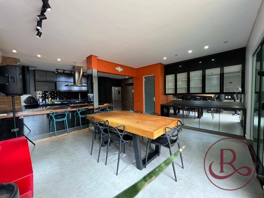 Sobrado com 3 suítes à venda, 190 m² por R$ 750.000 - Sítios Santa Luzia - Aparecida de Goiânia/GO