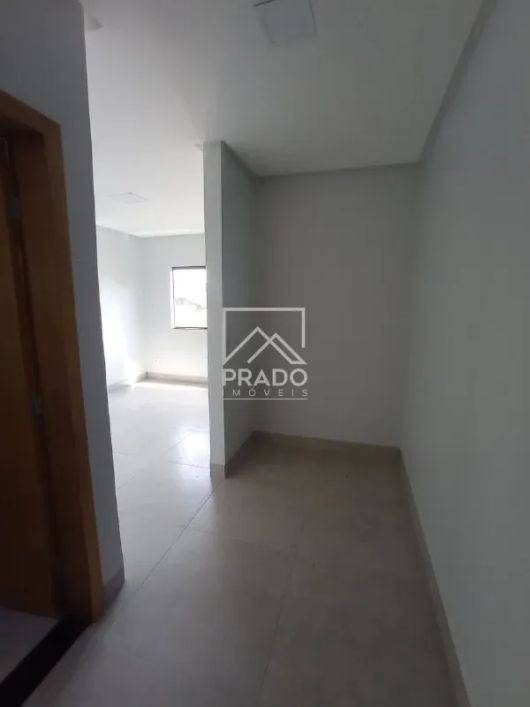 Casa à venda com 3 quartos, Jardim Alto Paraíso, Aparecida de Goiânia, Goiás