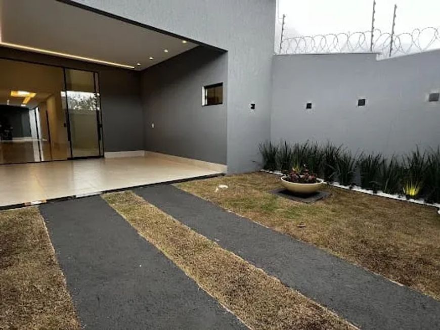 CASA VILA MARIANA próximo ao cartório Bruno Quintiliano .