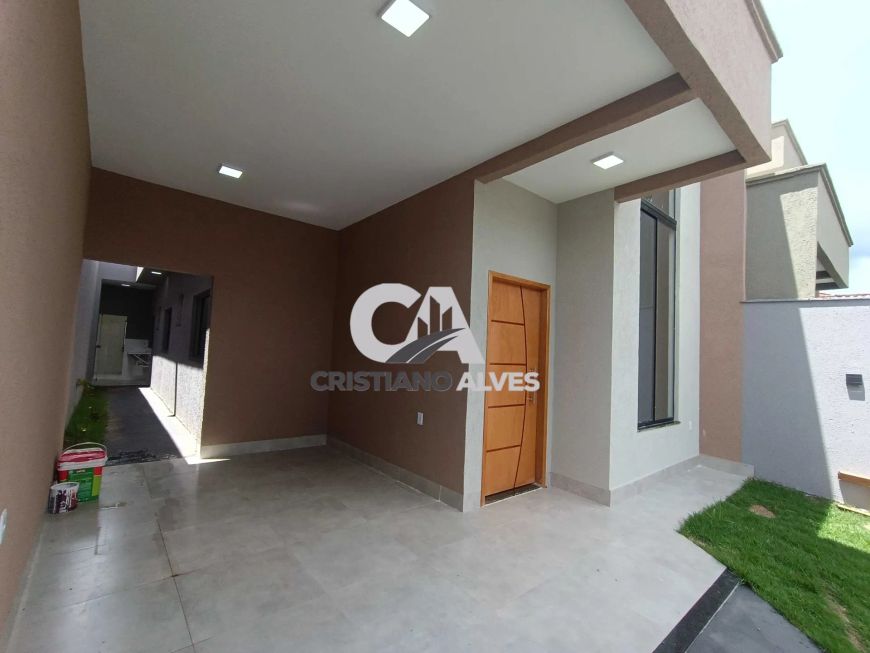Casa a venda em Aparecida de Goiânia,sala pé direito duplo, porcelanato, acabamos de alto padrão, ót