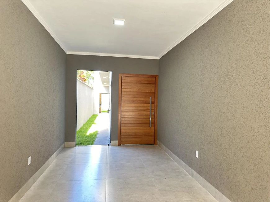Casa para Venda em Aparecida de Goiânia, Jardim Mont Serrat, 3 dormitórios, 1 suíte, 3 banheiros, 2
