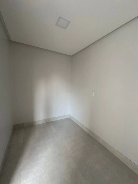 Linda casa 3 suites lote inteiro buriti sereno