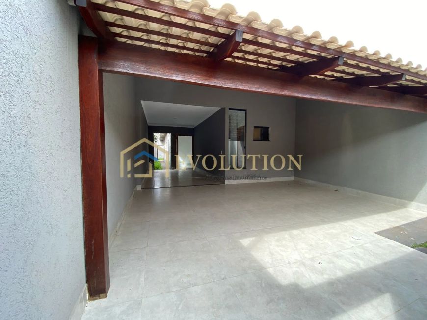 Casa à venda no bairro Jardim Mont Serrat Complemento - Aparecida de Goiânia/GO