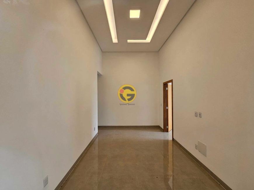 Casa à Venda no Setor Maria Inês, Aparecida de Goiânia - Próxima à Avenida São Paulo e BR-153