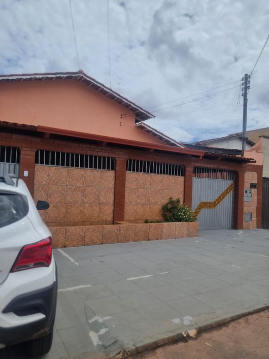 Casa venda,375m²LT 270m²edif.,4q2suites, área gourmet completa,3Vcobertas,iJD. MONT SERRAT-AP-Gyn
