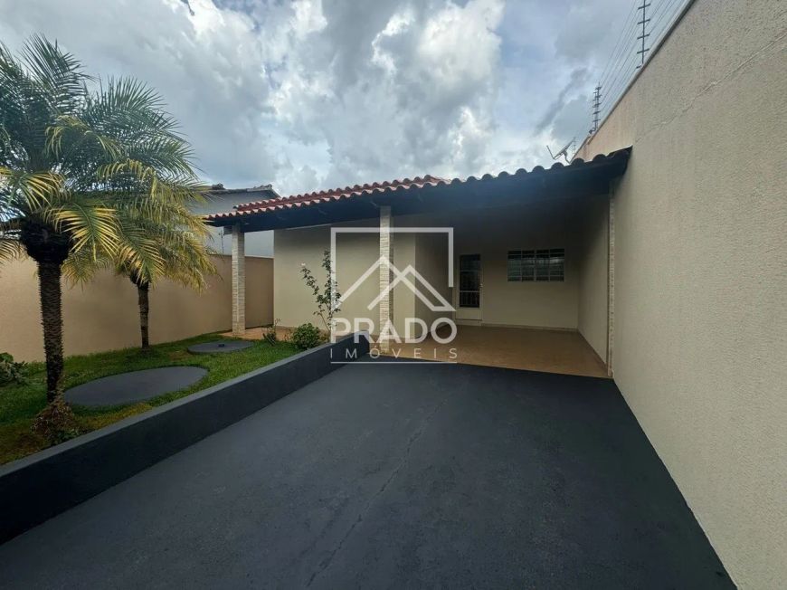Casa à venda com 3 quartos, Setor Santo André, Aparecida de Goiânia, Goiás