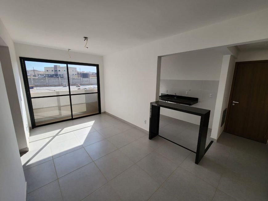 Apartamento para venda tem 55 metros quadrados com 2 quartos.