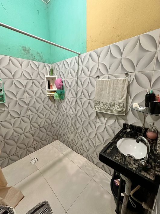 CASA AMPLA EM ANANINDEUA - PROX. DA BR