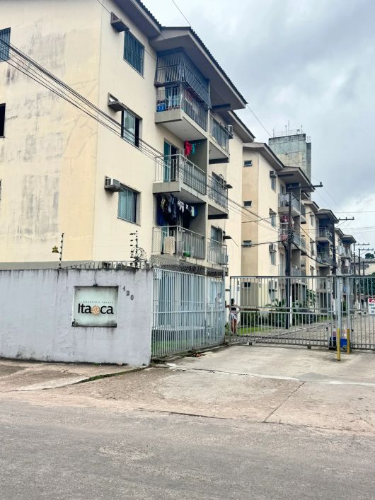 APARTAMENTO TERREO 2/4 com suite e sacada