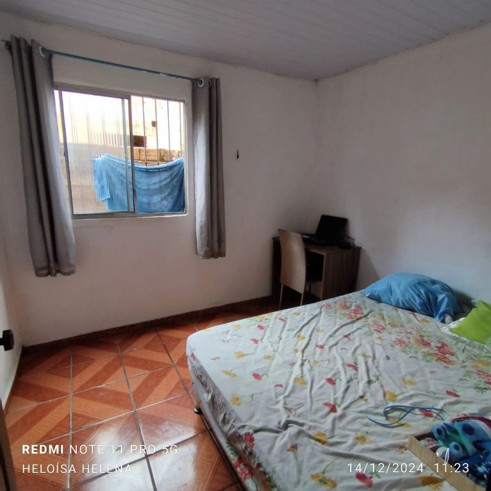 VENDE-SE CASA NO CURUÇAMBA (SOMENTE A VISTA).