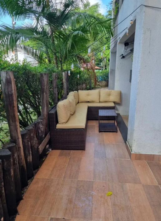 Vendo Apto no Cond. Chácara Rosa do Campo - R$ 390.000,00
