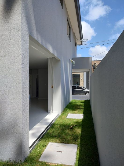 CASA DUPLEX 4/4 SENDO 3 SUÍTES CONDOMÍNIO VILLE FRANÇA