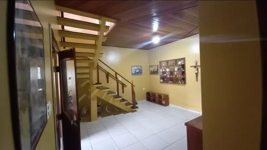 Vendo Casa na Cidade Nova c/ 3 Quartos, Quintal, Documentada, Garagem